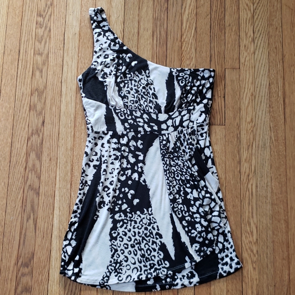 💥 3 for $15 One shoulder top